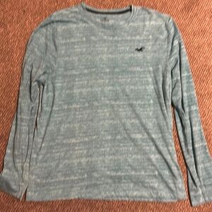 Men’s Hollister blue crew neck long sleeve shirt